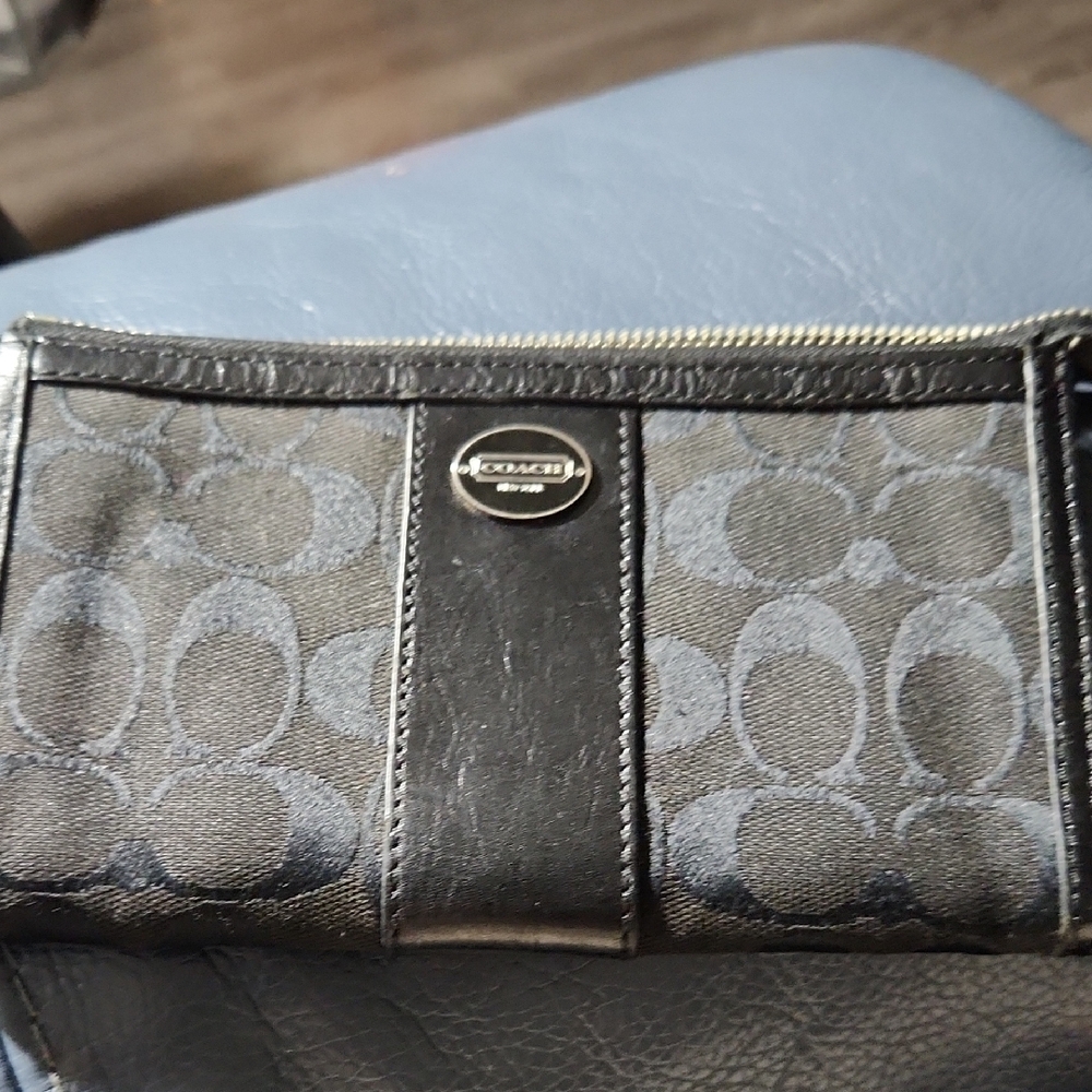 Coach Black Women's Wallet Some Wear needs TLC